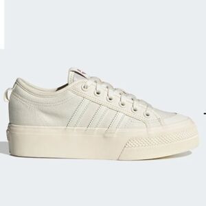 EXCELLENT CONDITION WOMEN’S 11 ADIDAS WHITE/CREAM  NIZZA PLATFORM SHOES